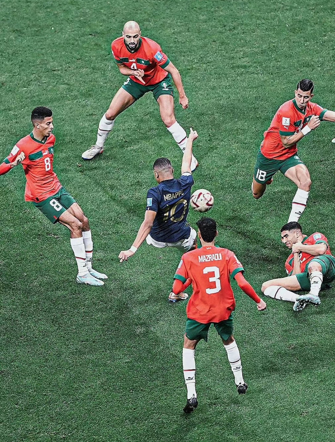 精彩纷呈！球队与对手激烈对抗