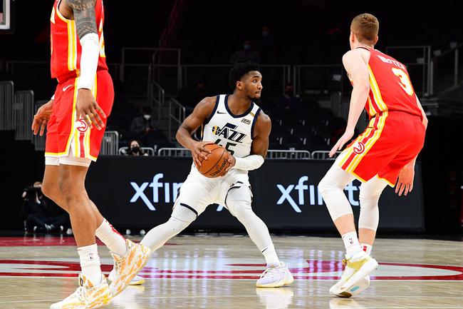 爵士客场击败老鹰，保持稳定发挥