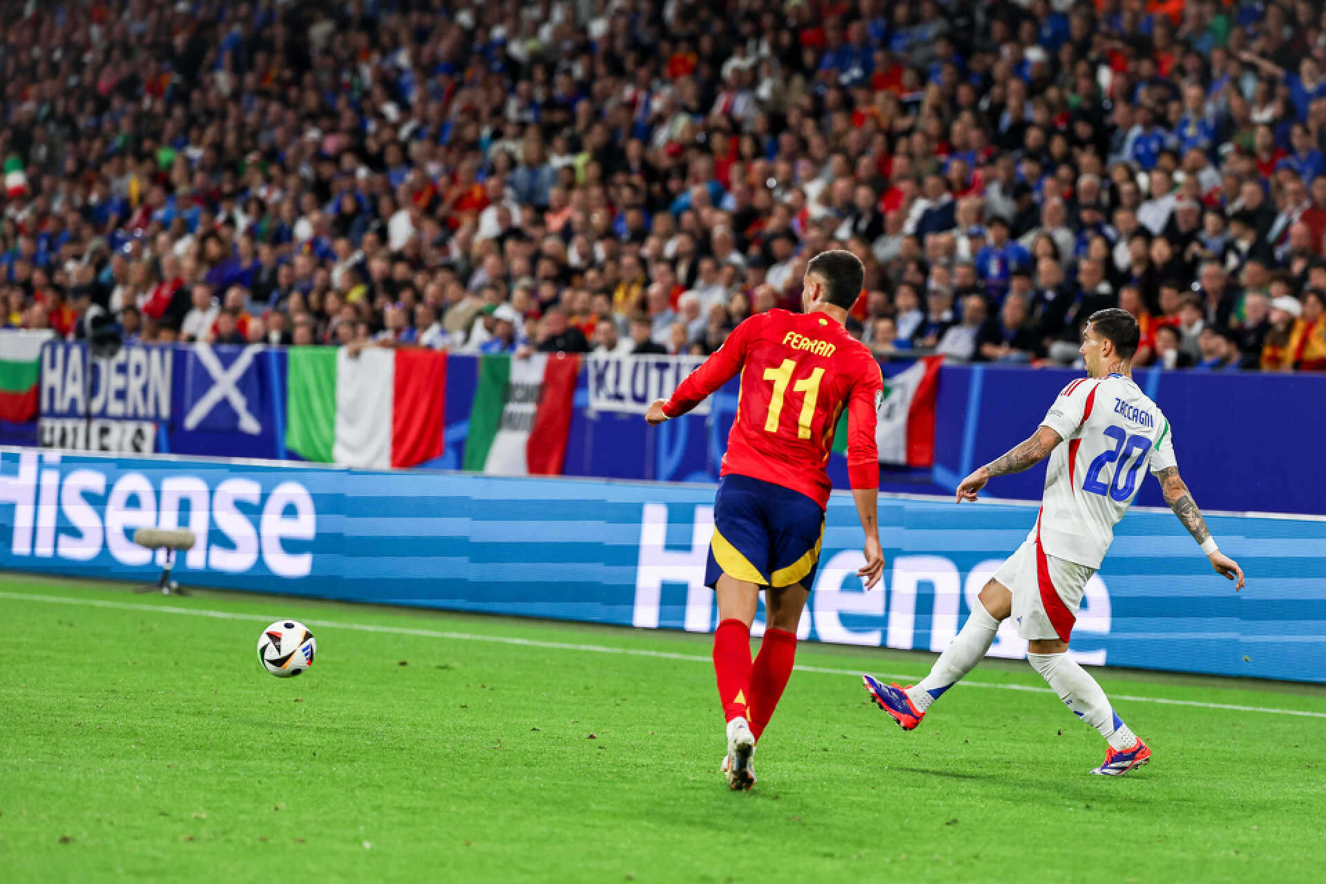 意大利客场战胜挪威，积分榜暂列第一