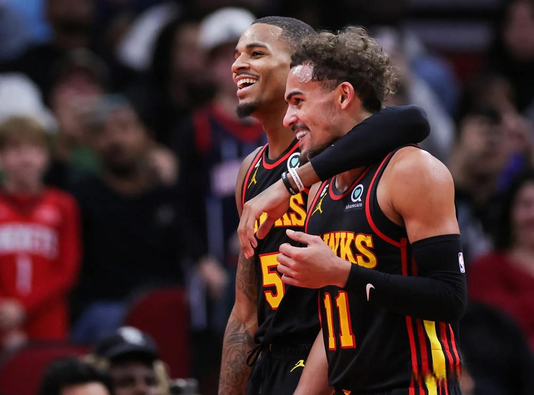 包含东部决赛季后赛比赛明日开战的词条