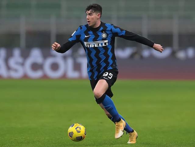 暗示国米续约段奕宏笑言:在亚洲人民面前继续踢球 暗示国米续约段奕宏笑言:在亚洲人民面前继续踢球