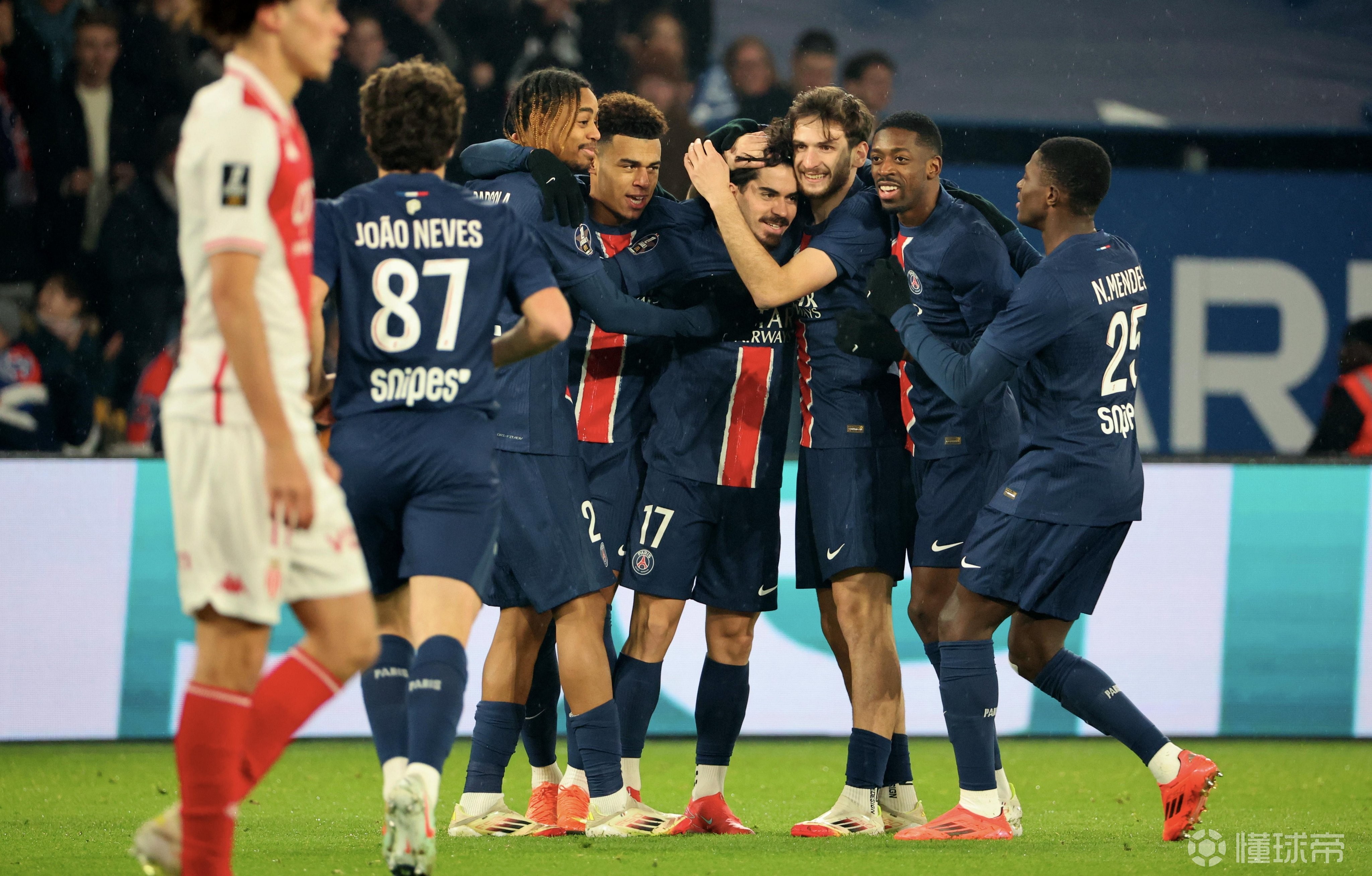 法国3-1击败比利时晋级欧洲杯决赛